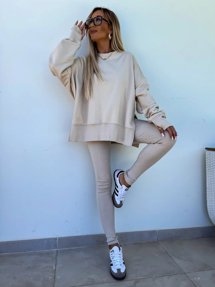 Olivia | Women's Loose Crew Neck Sweater and Fitted Pants Set