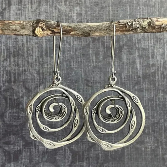 Mindy | Elegant Twisted Silver Earrings
