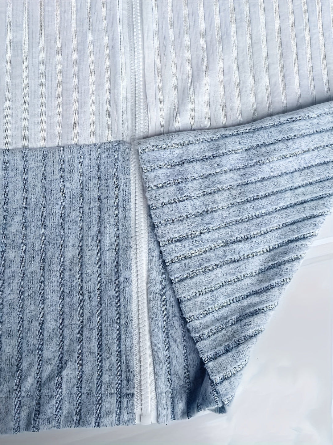 Cecilia | Textured color-Block Hooded Jacket