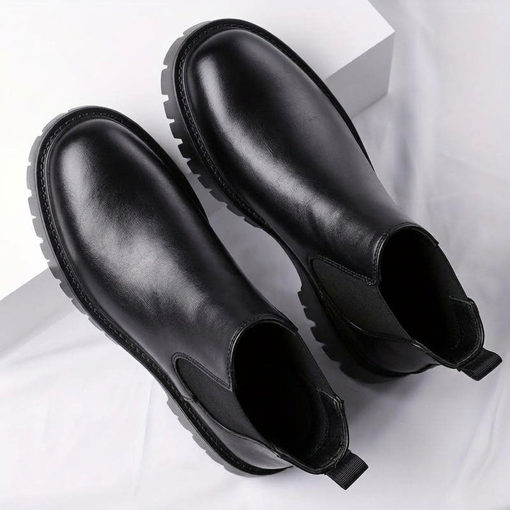 Foster | Rugged-Sole Chelsea Boots