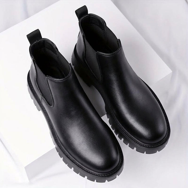 Foster | Rugged-Sole Chelsea Boots