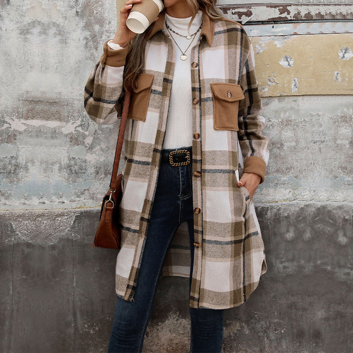 Long brushed plaid coat with pockets and a loose fit