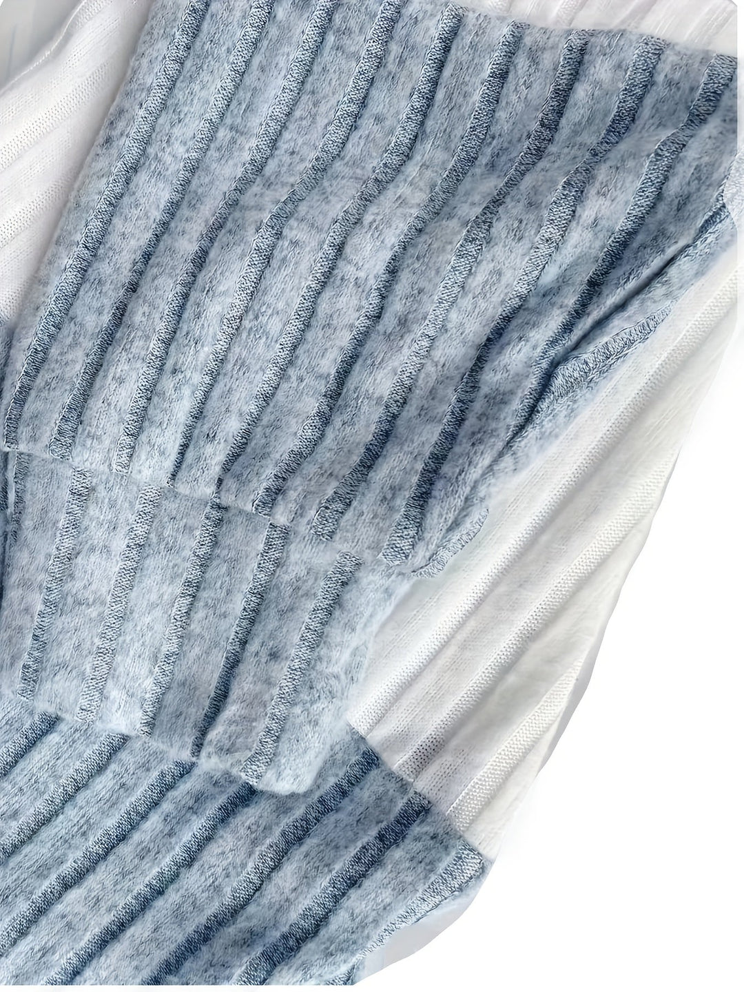 Cecilia | Textured color-Block Hooded Jacket